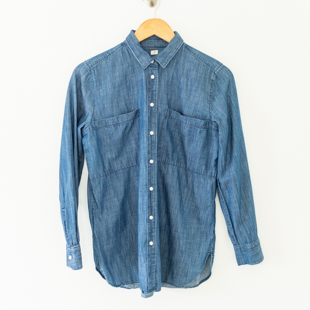 Loft Soft Denim Button Down Size Small - image 1